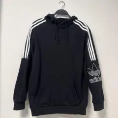 adidas ブラック パーカー