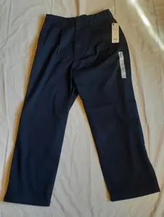 未使用タグ付きGU チノツータック バギー スラックス　ネイビー