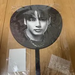新品未開封 BTS ARIRANG イメージピケット うちわ テテ v 日本 - メルカリ