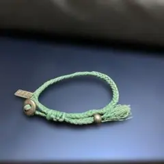 ハンドメイド風のミサンガ・ブレスレットです