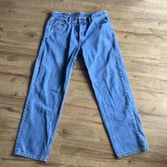 Levi’sライトブルー ストレートデニムパンツ