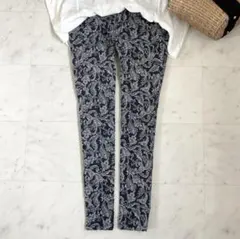 シュカ shuca パンツ スリム M ストレッチ ペイズリー柄 紺
