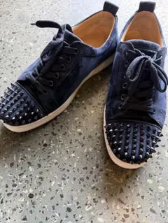 Christian Louboutinスタッズ付きネイビー スニーカー ルブタン