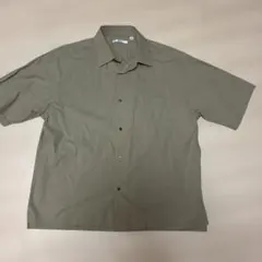 UNIQLO :C 半袖シャツ カーキ Mサイズ　ユニクロ