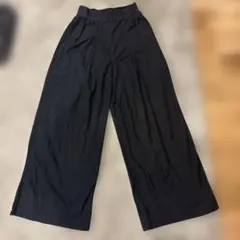 UNIQLO ブラック ワイドパンツ