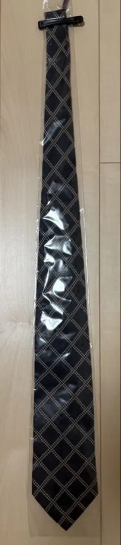 【クリーニング済・美品】GUCCI（グッチ）ネクタイ ダイヤ・チェック柄のサムネイル