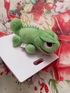 定価2800円　ディズニー パスカル ヘアアクセサリー ラプンツェル　肩乗せ