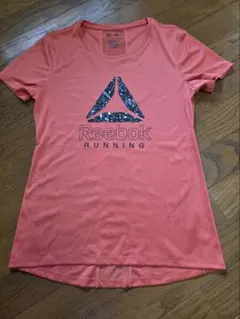 Reebok RUNNING 半袖 Tシャツ ピンク　スポーツ　ランニング　ジム