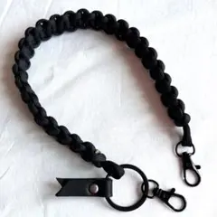 パラコード　ハンドストラップ　黒×黒金具