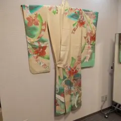 紫*花様 #WNG07.成人正絹振袖 金駒花柄 熨斗リボン伝統的織柄模様 クリー