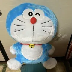 ドラえもんの大きなぬいぐるみ