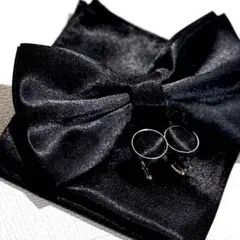☆蝶ネクタイ　チーフ　カフス　ブラック　フォーマル結婚式披露宴挙式 Qhi