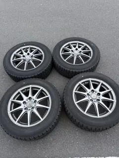 Goodyear 205/60R16 タイヤセット スタッドレスのサムネイル