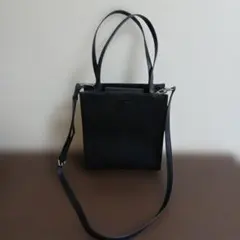 GUESSブラック ショルダーバッグのサムネイル