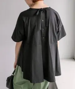 PUAL CE CIN ピュアセシン　Du noirバックリボンペプラムTシャツのサムネイル