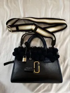 値下げ‼️MARC JACOBS ショルダーバッグ ポンポン付きのサムネイル