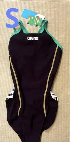 新品未使用　アリーナ　競泳水着　S サイズ
