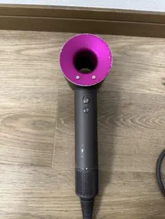 正規品✨ダイソンドライヤー HD03✨大人気ピンク系動作確認済み 正規品✨ダイソンドライヤー HD03✨大人気ピンク系動作確認済み