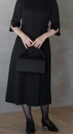 Andemiu　アンデミュウ　冠婚葬祭　ブラック　サイドプリーツ　ワンピース