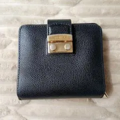 FURLA ブラック 二つ折り財布　メトロポリス