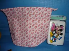 Cディズニーキャラクターフレンドランチボックスとオサムグッズランチトート保冷巾着