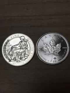 ブリタニア銀貨とメイプルリーフ銀貨　どちらも本物 ブリタニア銀貨とメイプルリーフ銀貨 どちらも本物 - メルカリ