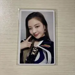 itzy リア トレカ voltage 通常盤 タワレコ 特典 クリアトレカ - メルカリ