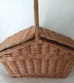 サリュ salut かご バスケットのサムネイル