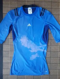 アディダス テックフィット アンダーシャツ