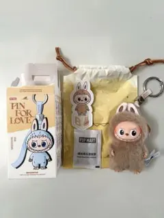 POP MART PIN FOR LOVE マスコット　B