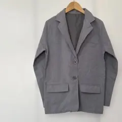 グレー テーラードジャケット　薄地