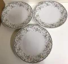 NARUMI CHINA 淡い色の上品な花柄皿　3枚セット