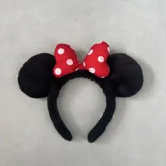 ディズニー　ミニーマウス　 カチューシャ 赤　水玉　リボン