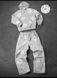 ☆最安値‼️ 新品未使用　売切れ続出　長袖セットアップ　上下セット(当日発送！)