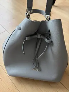 FURLA グレー バケットバッグ