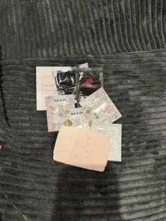 ファンデーションサンプル(8点セット)