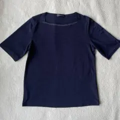 【美品】ネイビー 半袖Tシャツ　ビジュー付き