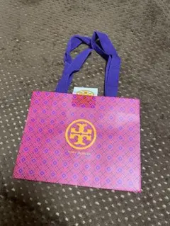 Tory Burch ショッピングバッグ　シール付き