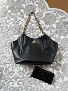 CHANEL ノベルティショルダーバッグと財布セット