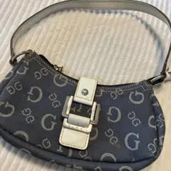 GUESS モノグラム柄 デニム ミニハンドバッグのサムネイル