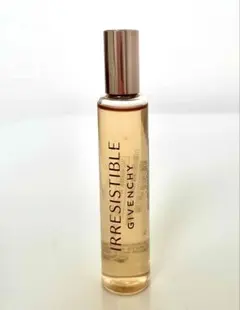 GIVECHY イレジスティブル オーデパルファム ロールオン 20ml 新品のサムネイル