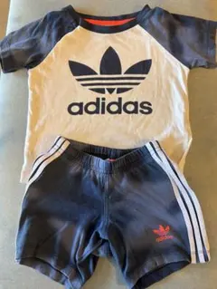 最終値下げ！！【adidas 】ベビー服 セットアップ 80cmのサムネイル