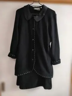 黒いスカートスーツ 上着MサイズスカートLサイズ