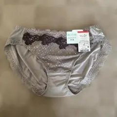 Triumph Mサイズ ショーツ レース装飾