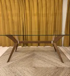 カリガリス ダイニングテーブル