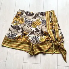 PRADA プラダ シルク100% 花柄 リボン ショートパンツ 38のサムネイル