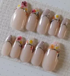 ピンクベージュ×カラフルフラワーフレンチ＆マグネット