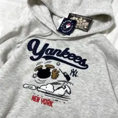 新品【MLB ×PEANUTS】別注コラボ　スヌーピー　フーディーパーカー　XL