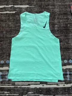 Nike Aeroswift ミントグリーンタンクトップ　レディース