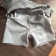 Nike ランニングショートパンツ グレーグリーン